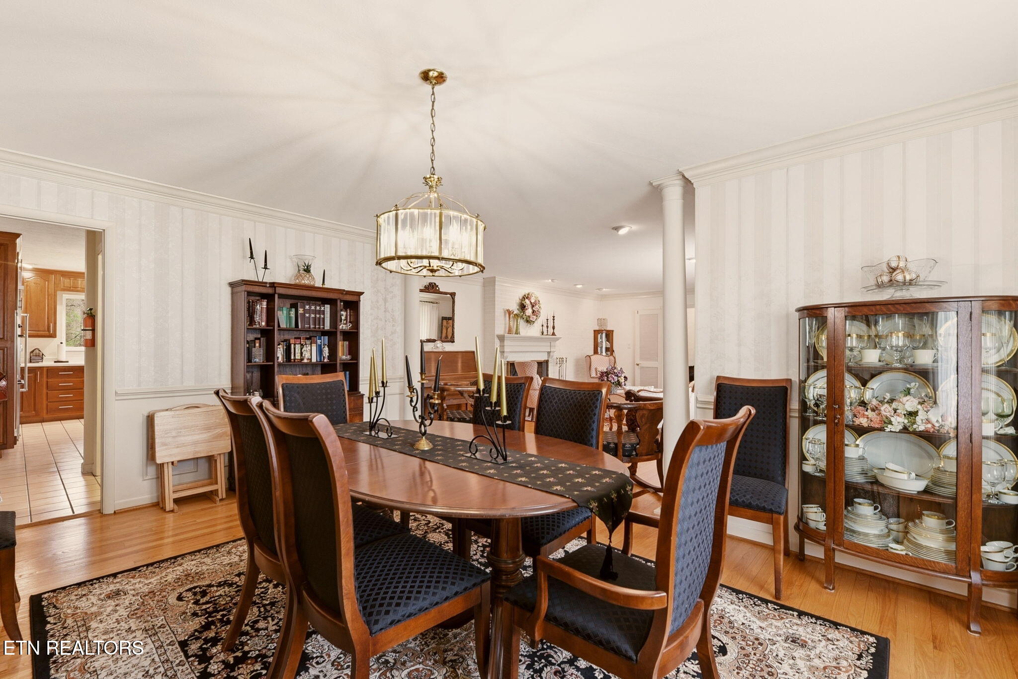 116 Caldwell Drive Oak Ridge, TN 37830 - Photo 10 of 50 Dining room