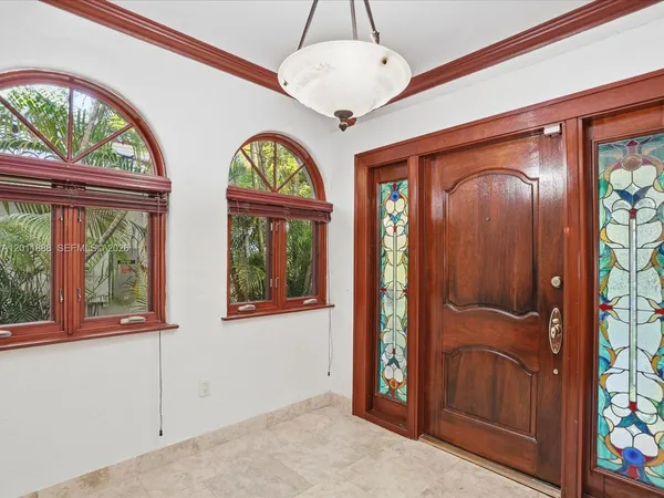 $10,000 | 1137 Asturia Avenue, Coral Gables, FL 33134