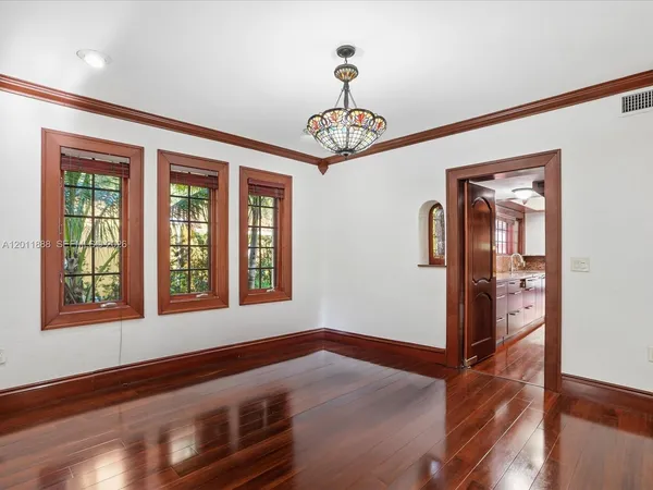 $10,000 | 1137 Asturia Avenue, Coral Gables, FL 33134
