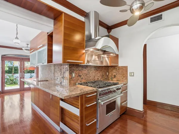 $10,000 | 1137 Asturia Avenue, Coral Gables, FL 33134