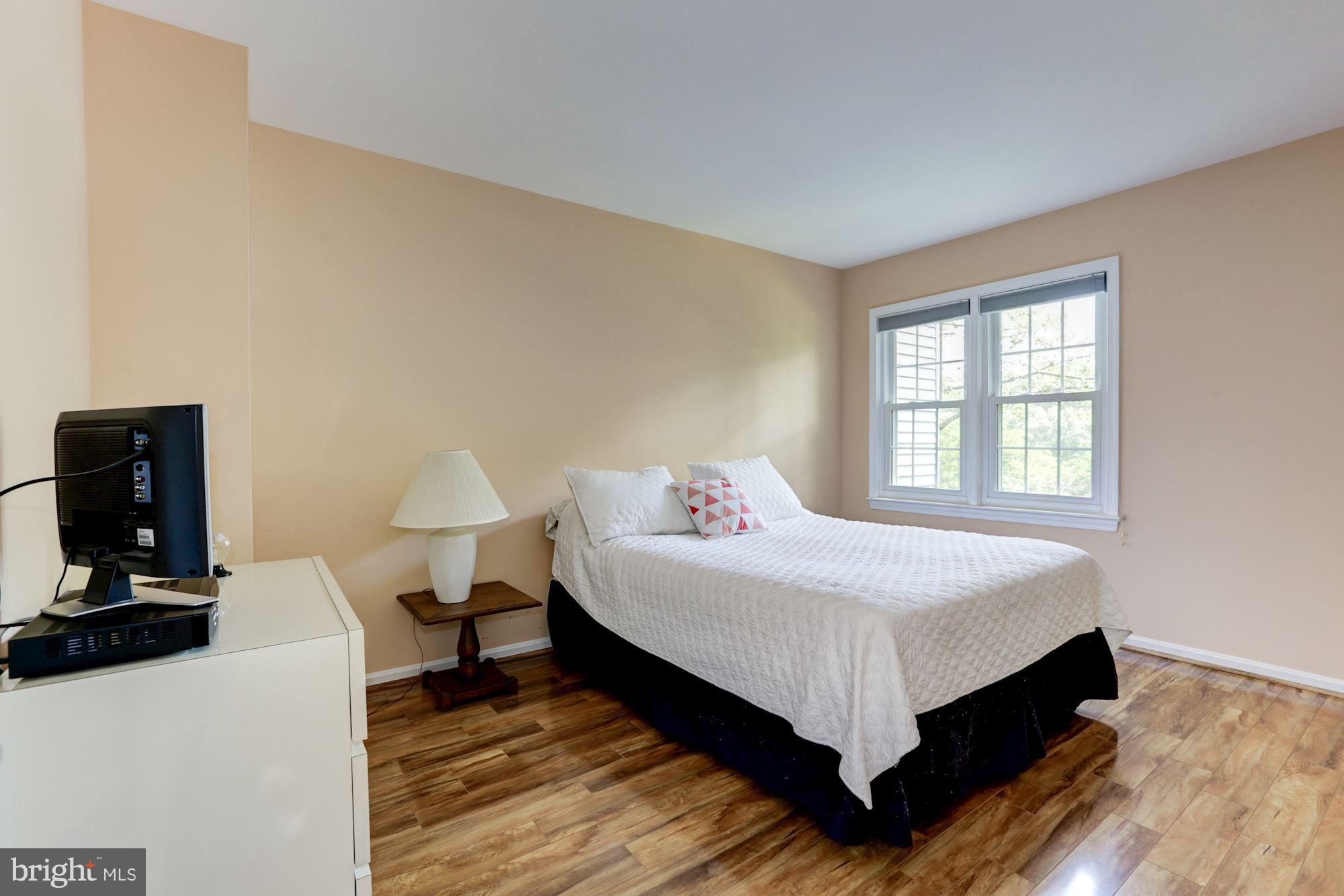 2163 Pond View Court Reston, VA 20191 - Photo 14 of 30 Bedroom