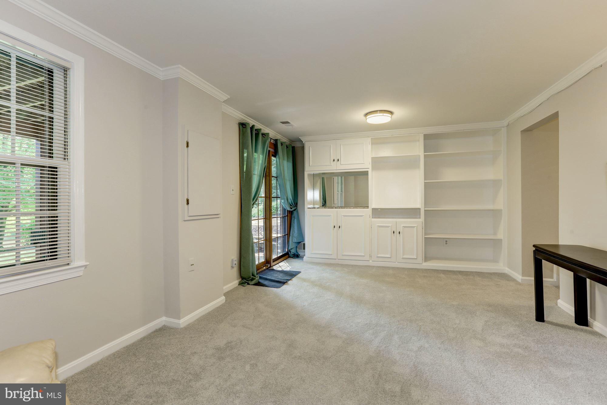 2163 Pond View Court Reston, VA 20191 - Photo 21 of 30 Interior (General)