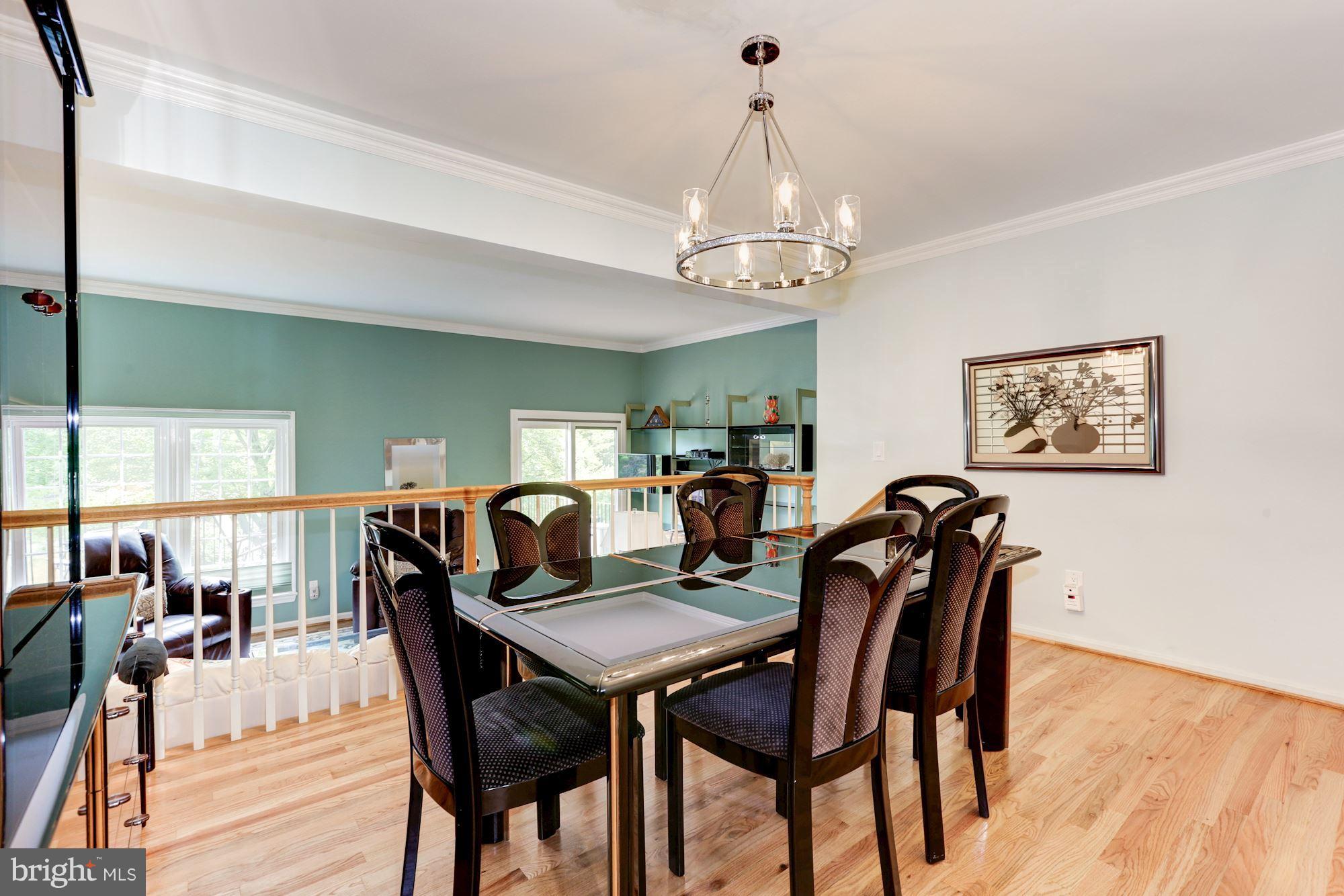 2163 Pond View Court Reston, VA 20191 - Photo 6 of 30 Dining Room