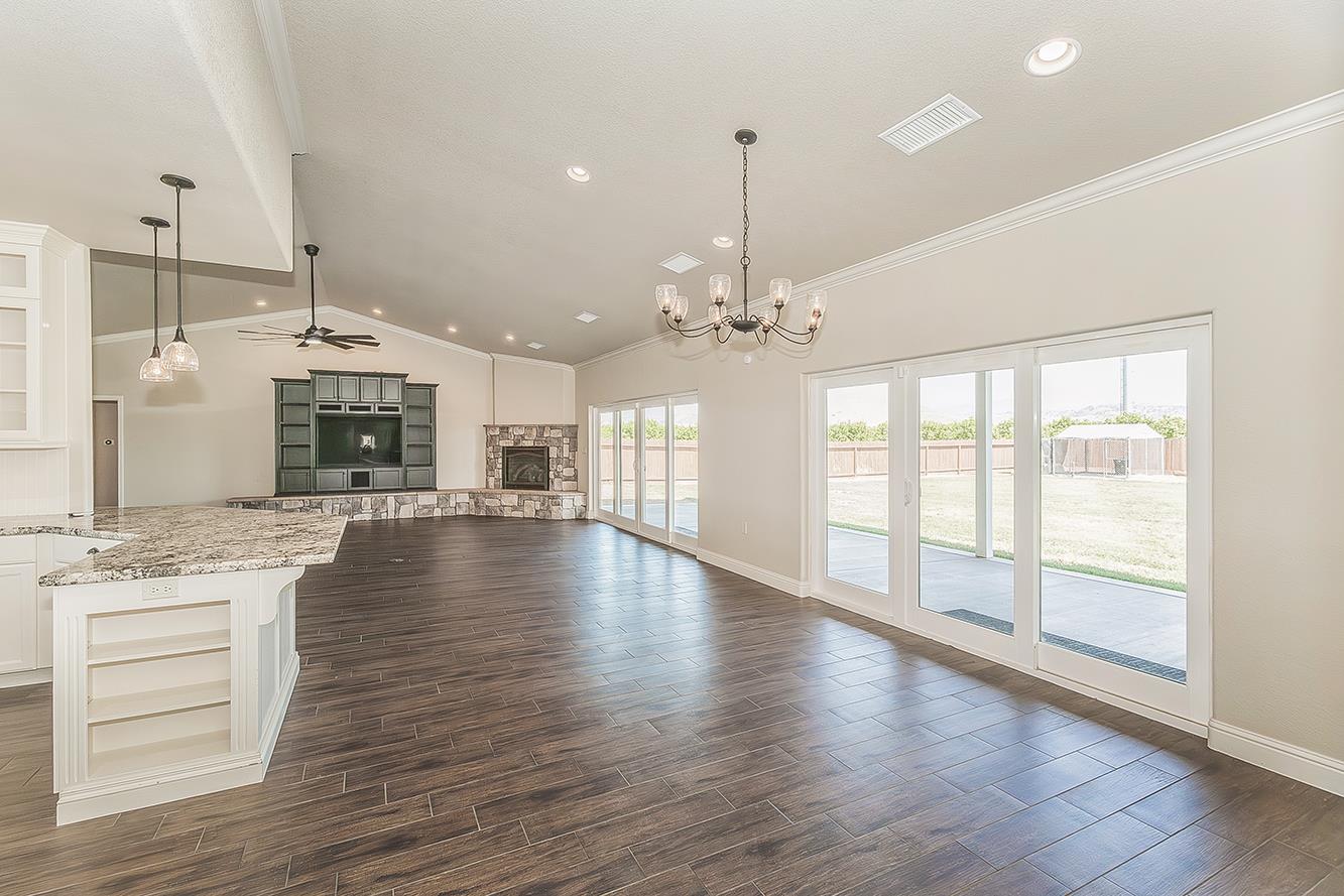 4350 Navelencia Avenue Reedley, CA 93654 - Photo 14 of 71