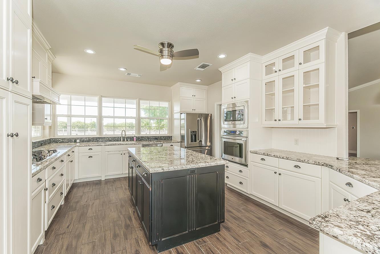 4350 Navelencia Avenue Reedley, CA 93654 - Photo 16 of 71