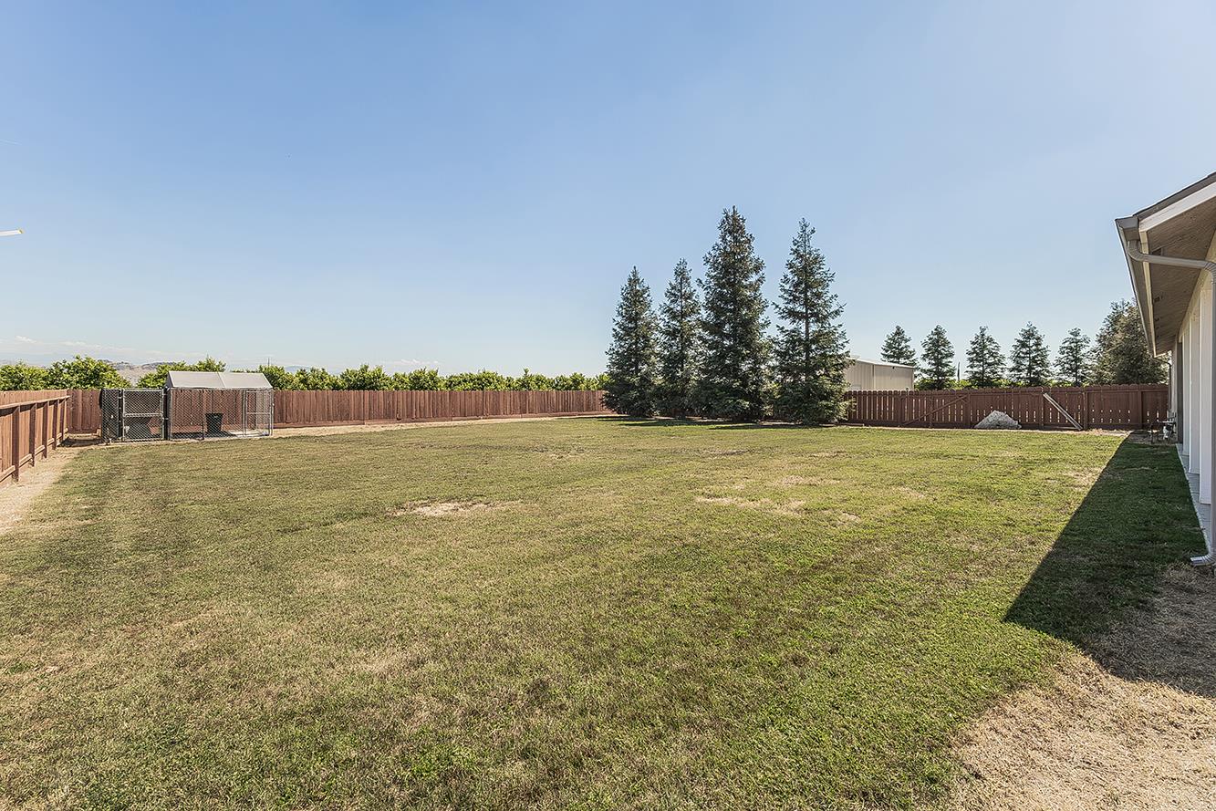 4350 Navelencia Avenue Reedley, CA 93654 - Photo 43 of 71