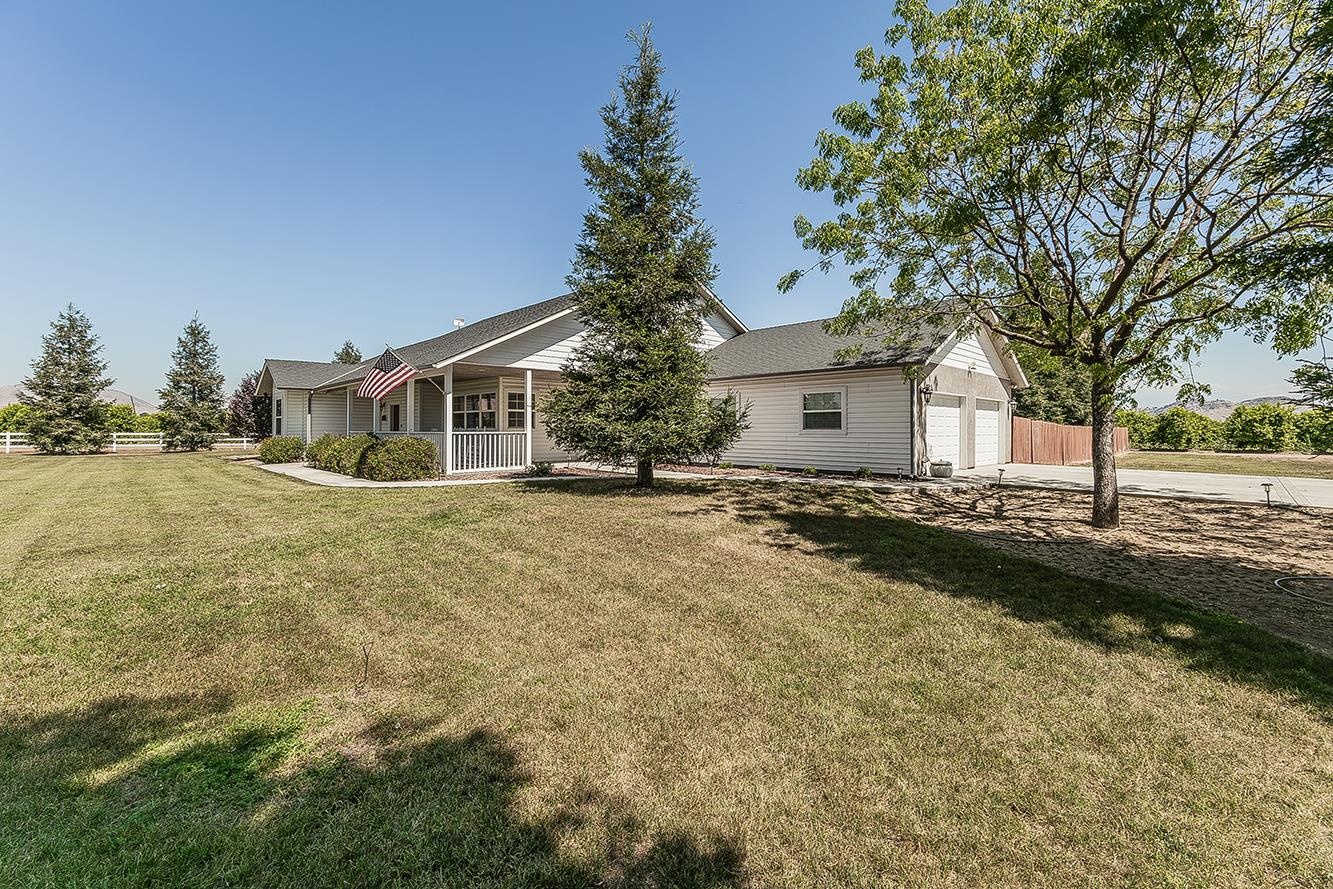 4350 Navelencia Avenue Reedley, CA 93654 - Photo 47 of 71