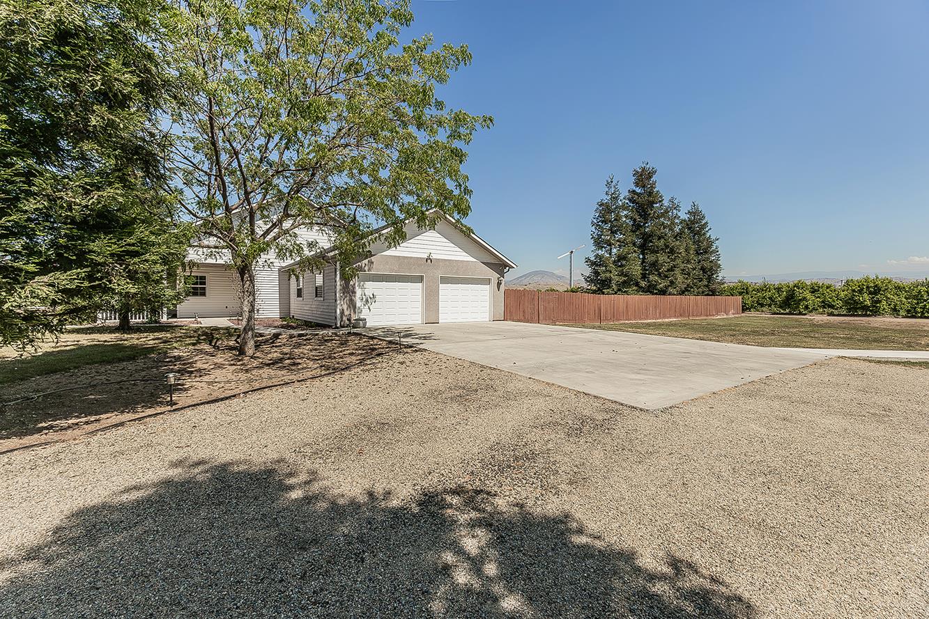4350 Navelencia Avenue Reedley, CA 93654 - Photo 48 of 71