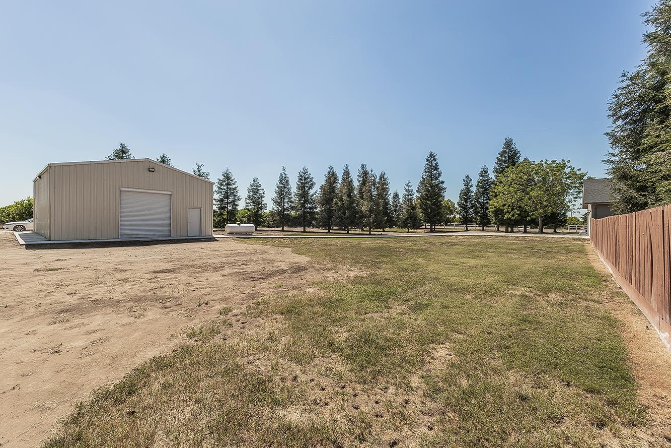 4350 Navelencia Avenue Reedley, CA 93654 - Photo 52 of 71