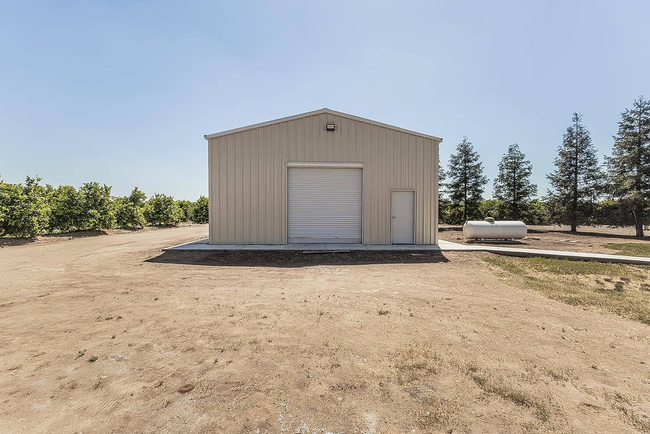 4350 Navelencia Avenue Reedley, CA 93654 - Photo 53 of 71