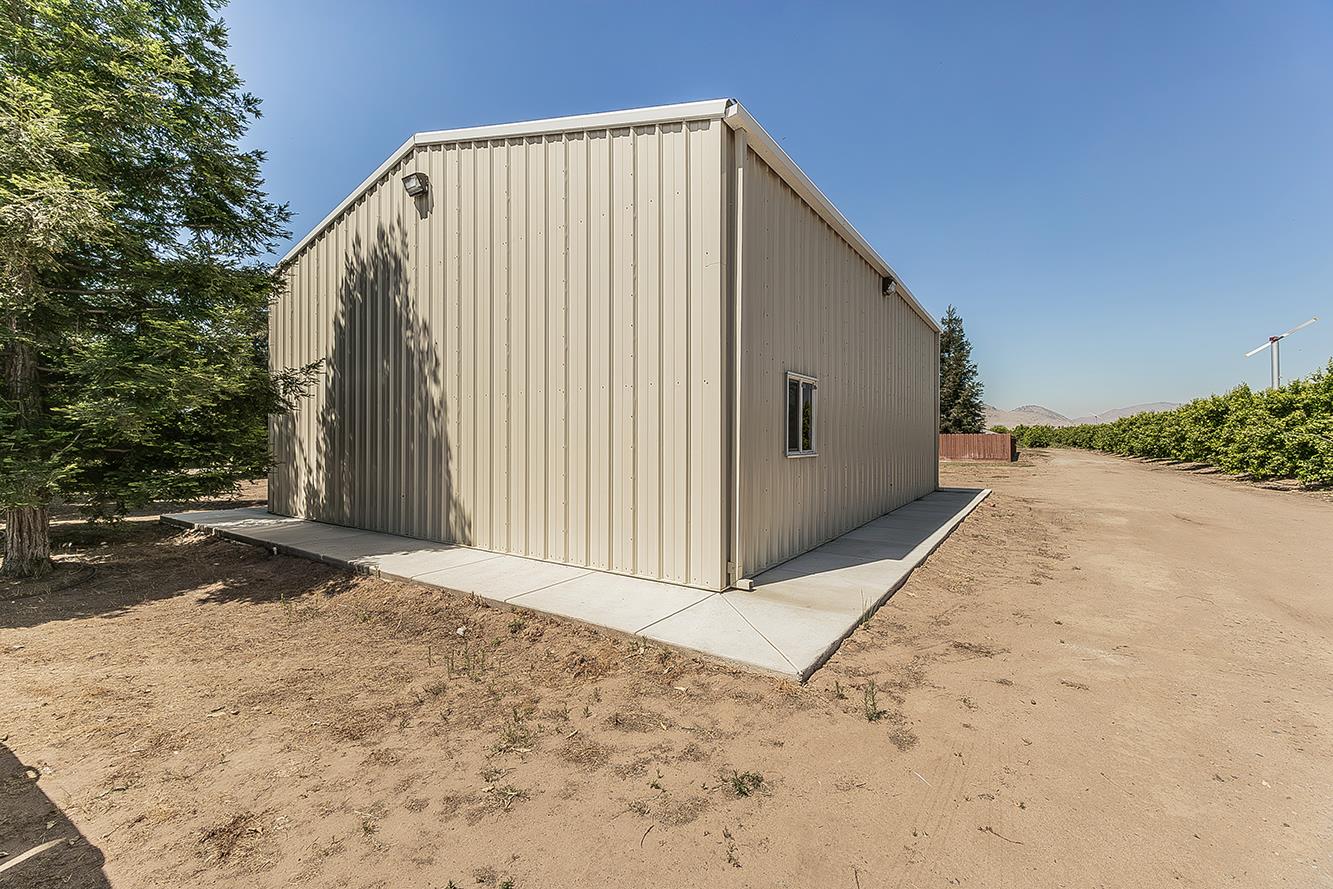 4350 Navelencia Avenue Reedley, CA 93654 - Photo 57 of 71