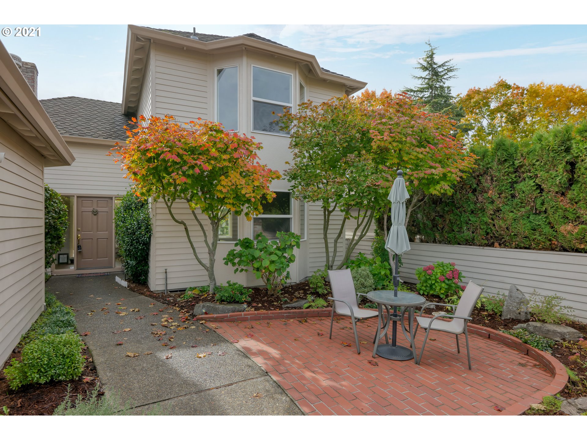 7480 Southwest Lakeside Loop Wilsonville, OR 97070 - Photo 3 of 32 Gallery Image 3