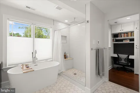 $1,349,900 | 6366 11th Road North, Arlington, VA 22205