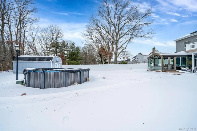 $775,000 | 132 Gladstone Avenue, West Islip, NY 11795