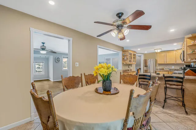 $775,000 | 132 Gladstone Avenue, West Islip, NY 11795