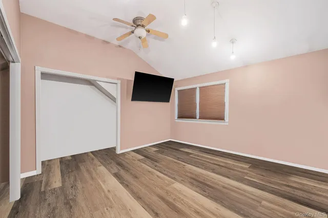 $775,000 | 132 Gladstone Avenue, West Islip, NY 11795