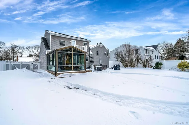 $775,000 | 132 Gladstone Avenue, West Islip, NY 11795