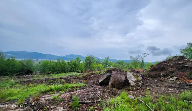 $295,000 | 9 Schroon Lake, Schroon Lake, NY 12870