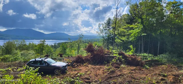 $295,000 | 9 Schroon Lake, Schroon Lake, NY 12870