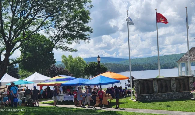 $295,000 | 9 Schroon Lake, Schroon Lake, NY 12870