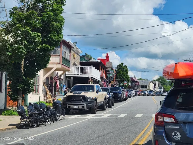 $295,000 | 9 Schroon Lake, Schroon Lake, NY 12870