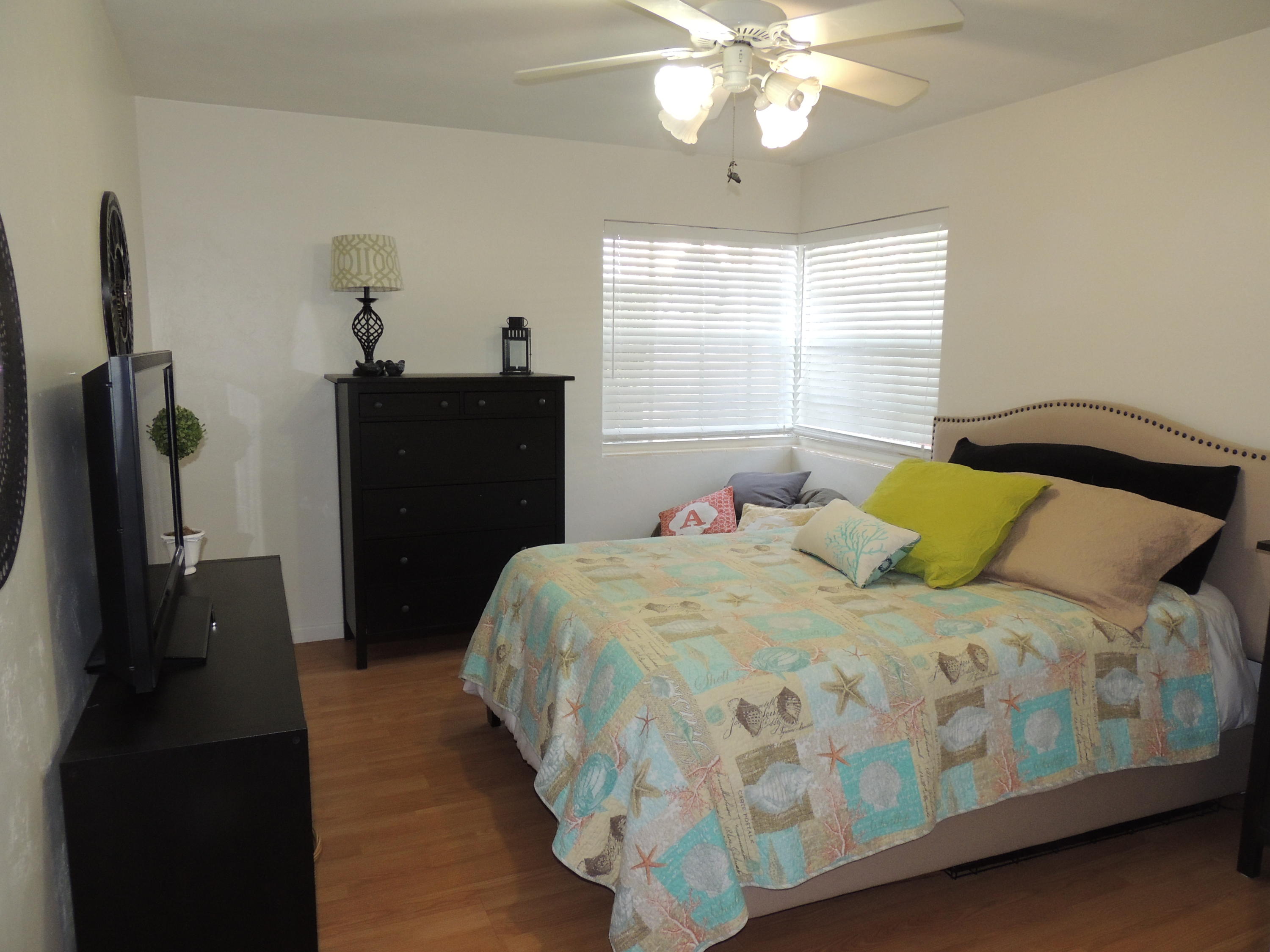 351 Colonial Road West Palm Beach, FL 33405 - Photo 11 of 24 BR 2