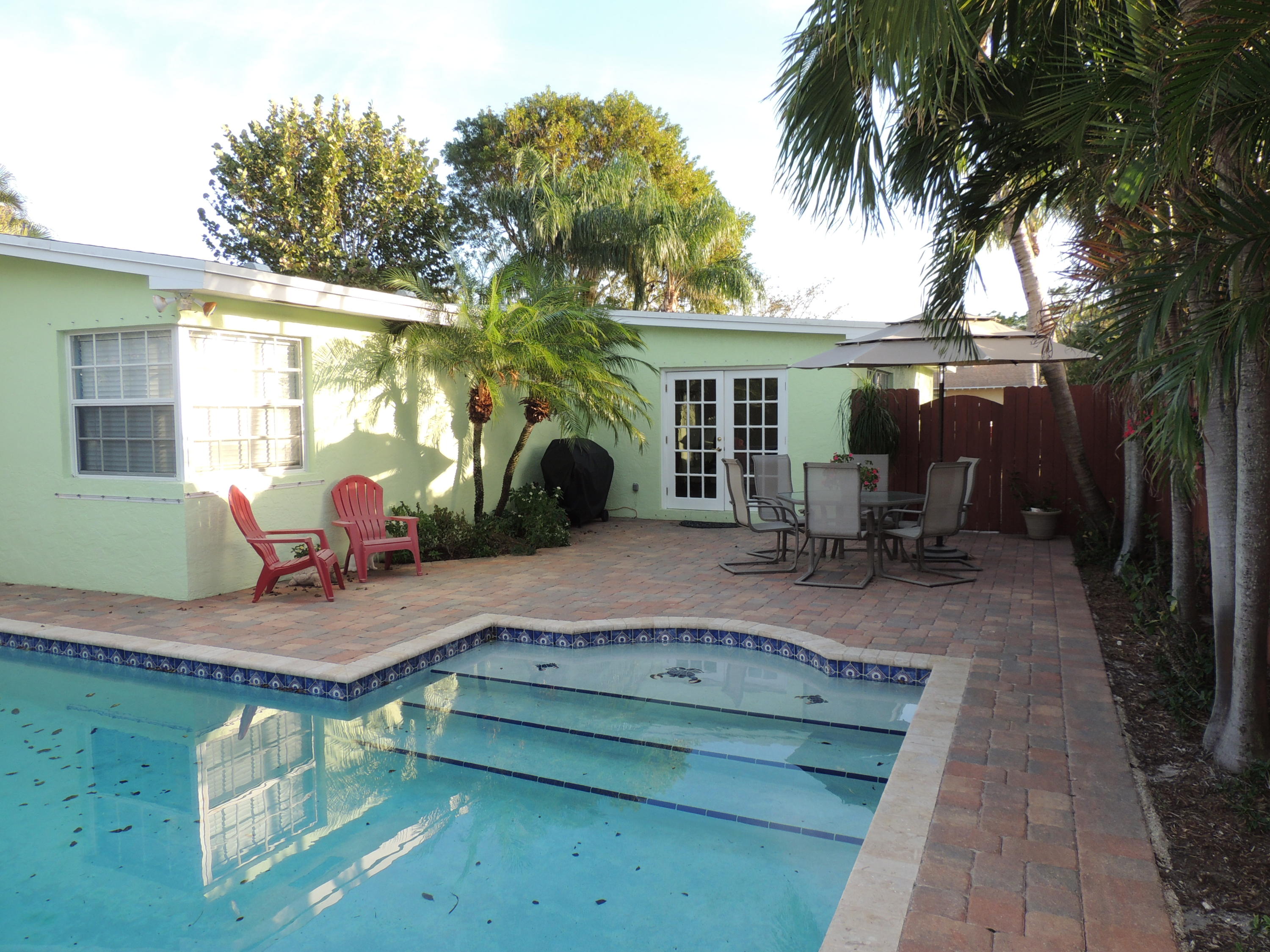 351 Colonial Road West Palm Beach, FL 33405 - Photo 18 of 24 DSCN4172