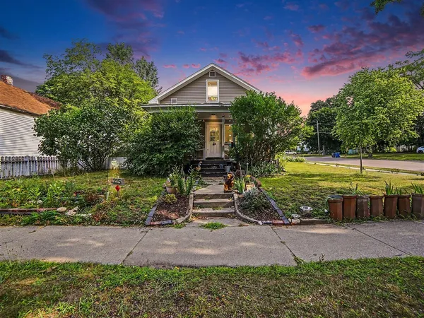 $224,000 | 215 East Melendy Street, Ludington, MI 49431