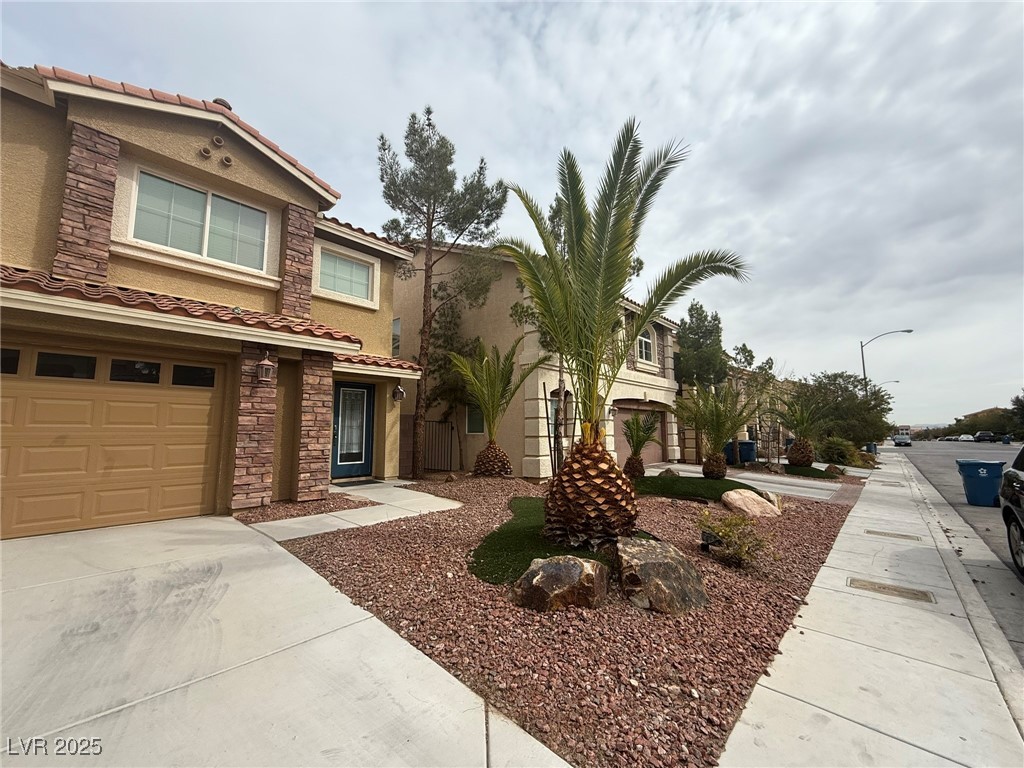 6830 Philharmonic Avenue Las Vegas, NV 89139 - Photo 2 of 28