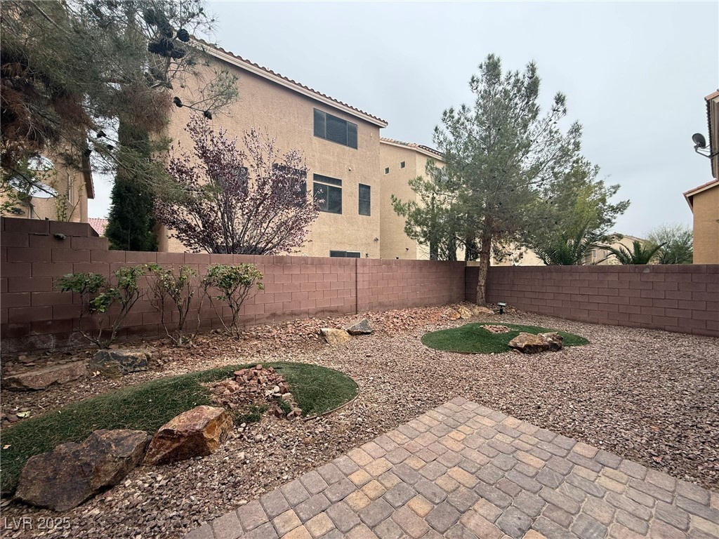 6830 Philharmonic Avenue Las Vegas, NV 89139 - Photo 26 of 28