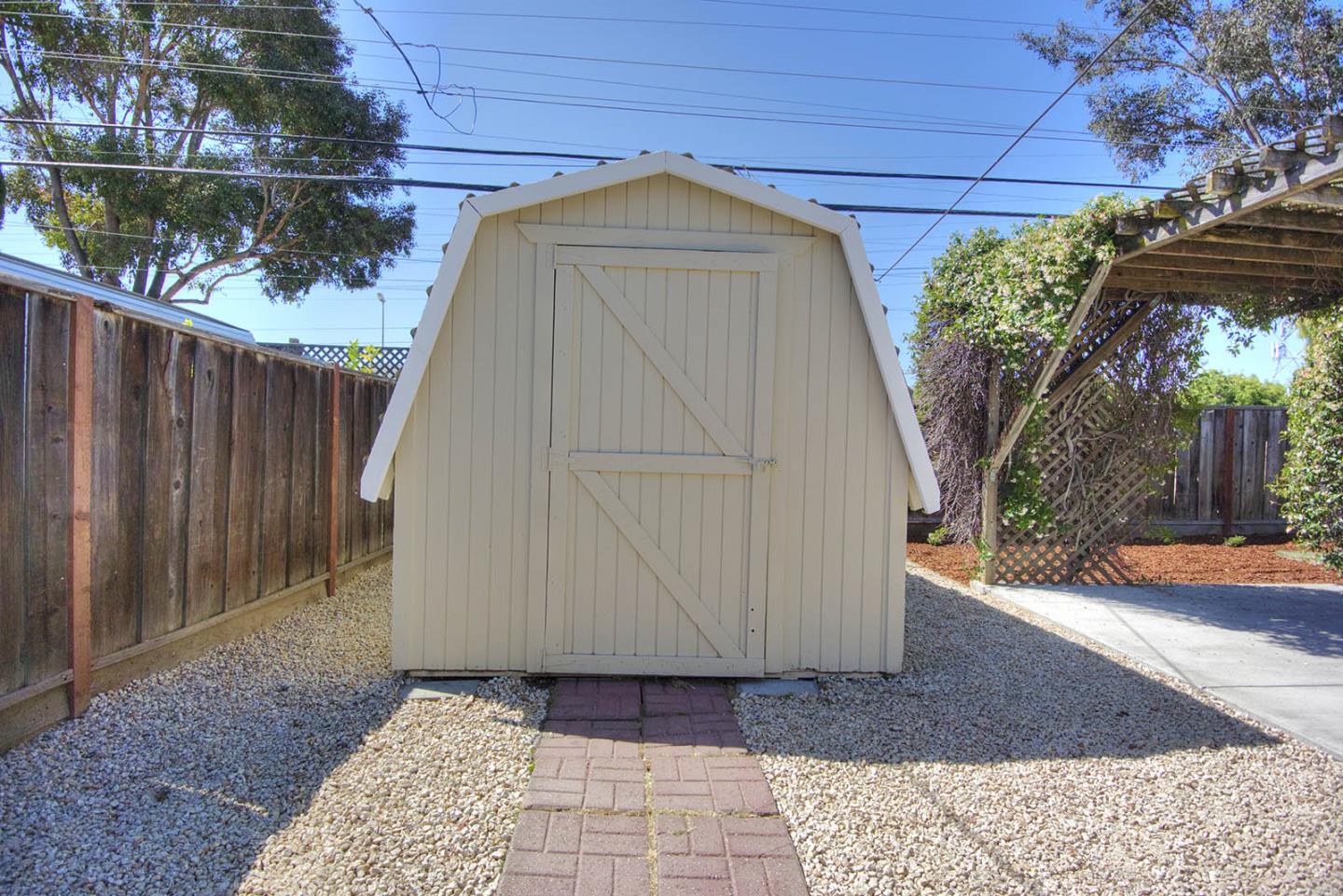 3792 Savannah Road Fremont, CA 94538 - Photo 33 of 37 a view of a small space
