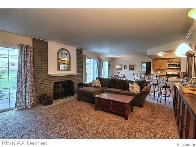 369 Beechview Drive Rochester, MI 48306 - Photo 10 of 24