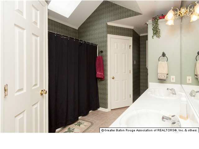 5636 Round Forrest Drive Baton Rouge, LA 70817 - Photo 7 of 28 Gallery Image 7