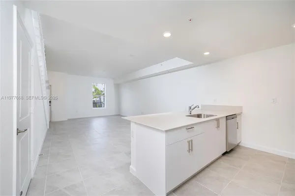 $2,600 | 12426 Southwest 248th Street, Unit 4, Homestead, FL 33032