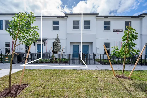 $2,600 | 12426 Southwest 248th Street, Unit 4, Homestead, FL 33032