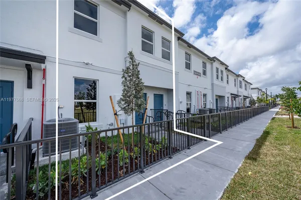 $2,600 | 12426 Southwest 248th Street, Unit 4, Homestead, FL 33032