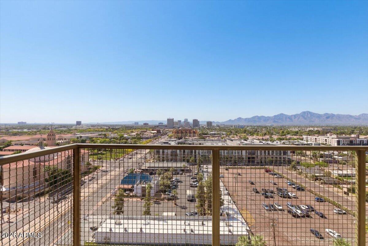 4750 North Central Avenue, Unit B14 Phoenix, AZ 85012 - Photo 23 of 57 a view of a city and a lake view