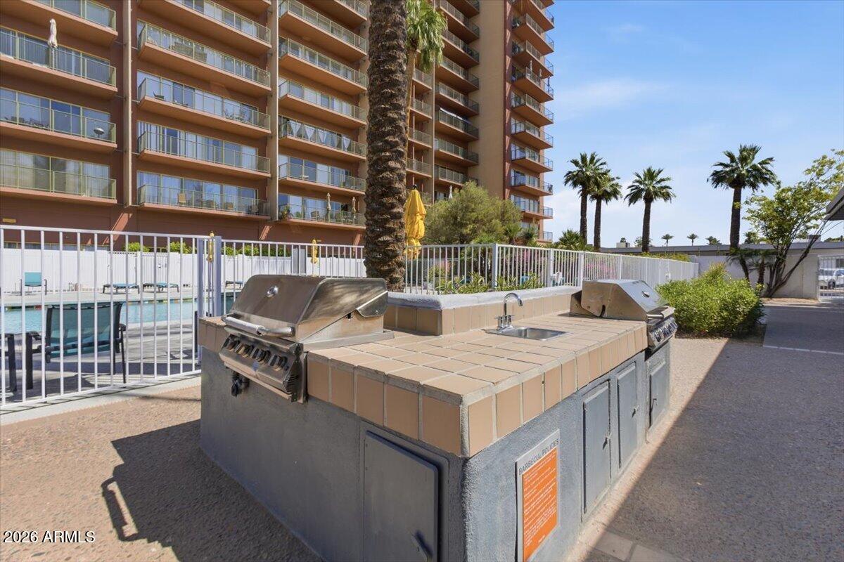 4750 North Central Avenue, Unit B14 Phoenix, AZ 85012 - Photo 48 of 57 a view of a building with entryway
