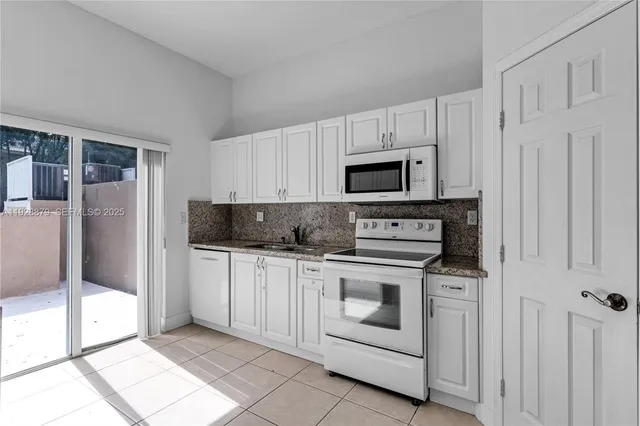$2,200 | 2312 Southeast 21st Street, Homestead, FL 33035
