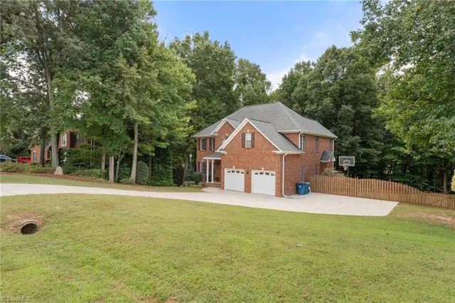 $690,000 | 8905 Seacrest Drive, Kernersville, NC 27284
