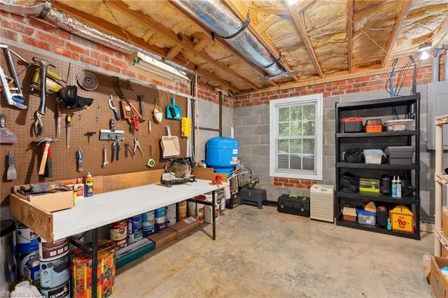 $690,000 | 8905 Seacrest Drive, Kernersville, NC 27284