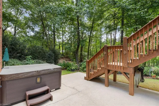 $690,000 | 8905 Seacrest Drive, Kernersville, NC 27284