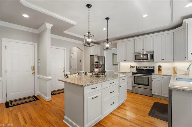 $690,000 | 8905 Seacrest Drive, Kernersville, NC 27284