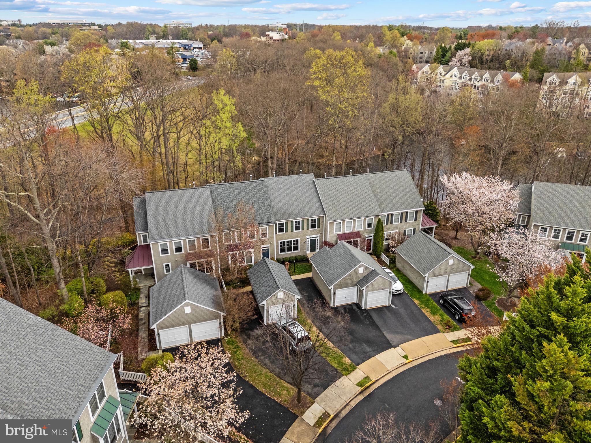 2526 Brenton Point Drive Reston, VA 20191 - Photo 11 of 123