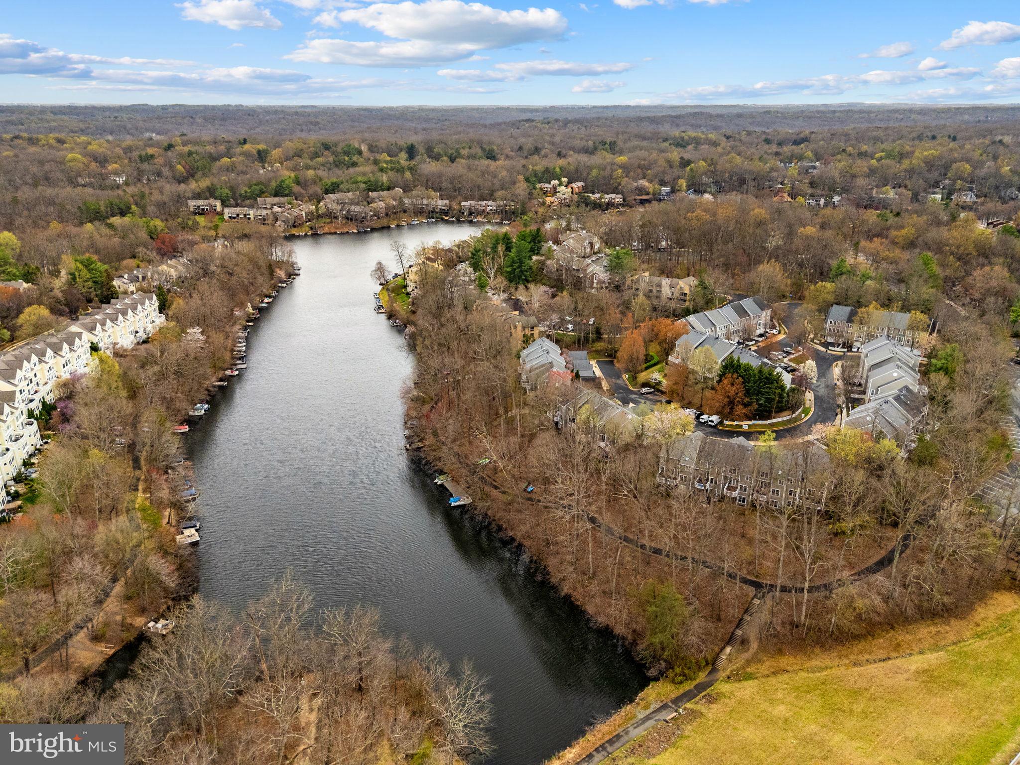 2526 Brenton Point Drive Reston, VA 20191 - Photo 13 of 123
