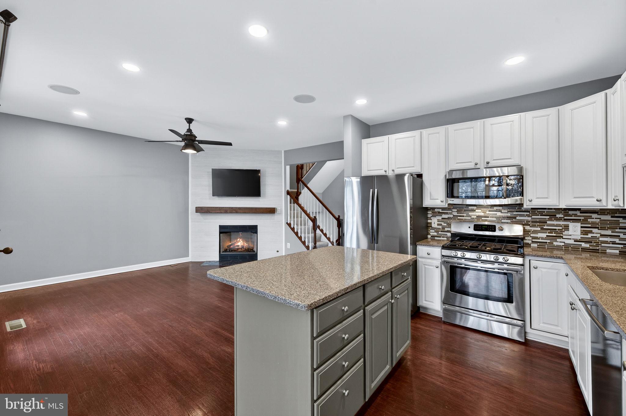 2526 Brenton Point Drive Reston, VA 20191 - Photo 37 of 118