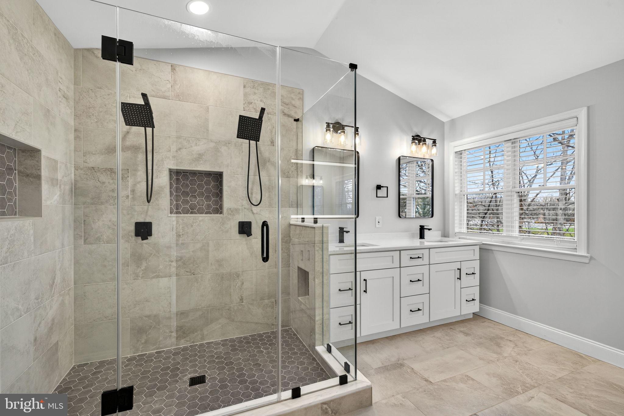2526 Brenton Point Drive Reston, VA 20191 - Photo 4 of 123