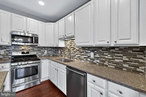 $1,074,500 | 2526 Brenton Point Drive, Reston, VA 20191