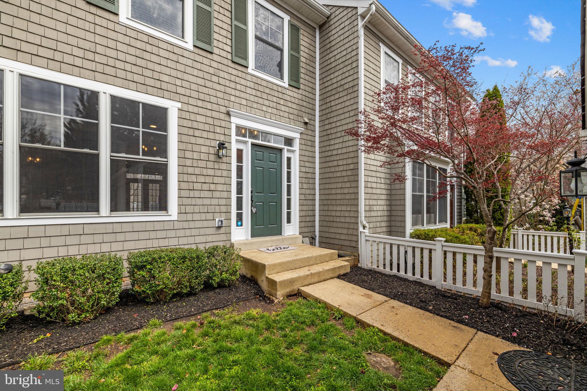 2526 Brenton Point Drive Reston, VA 20191 - Photo 8 of 118