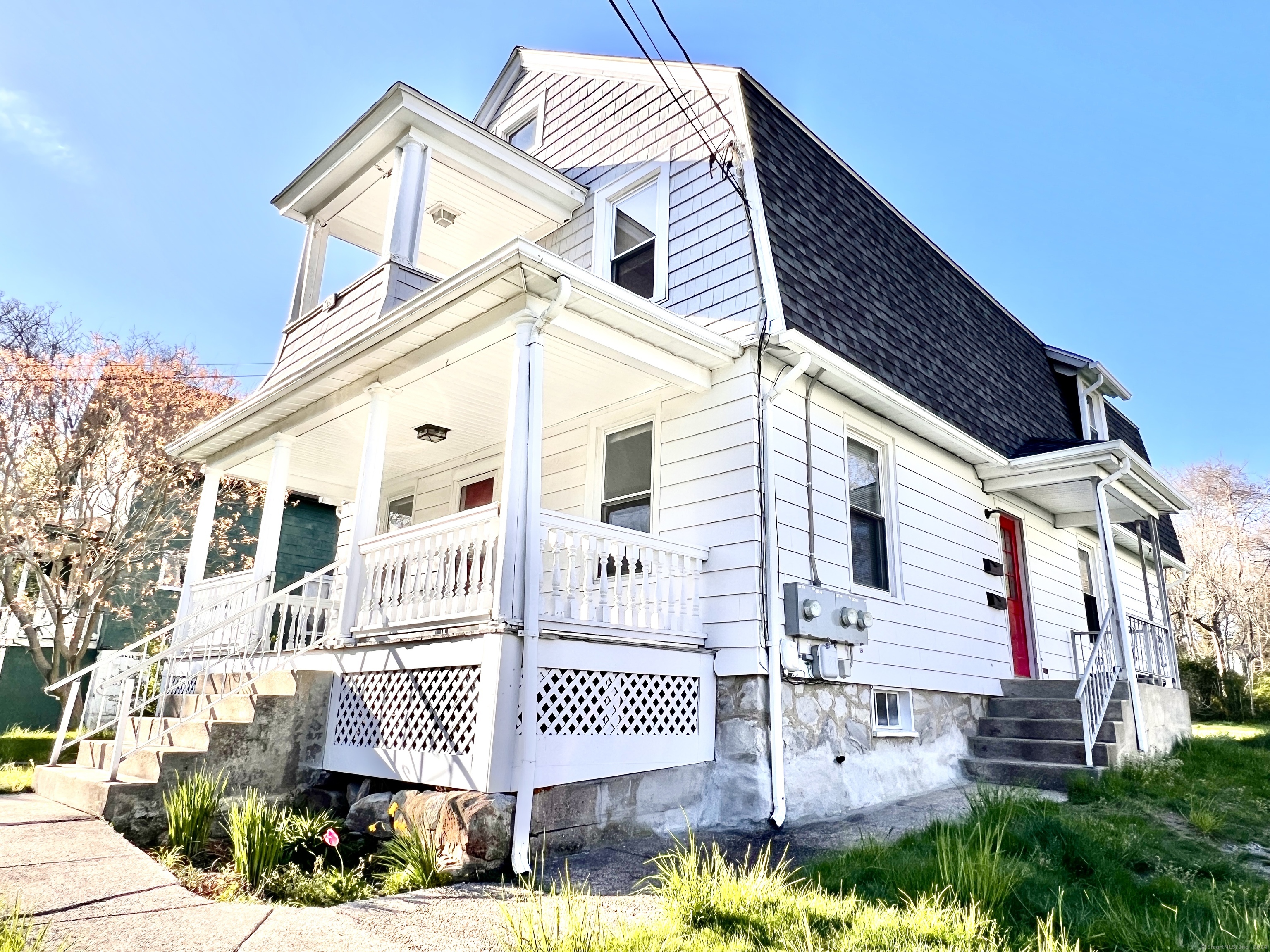 Welcome to 358-360 Poquonnock Road Groton